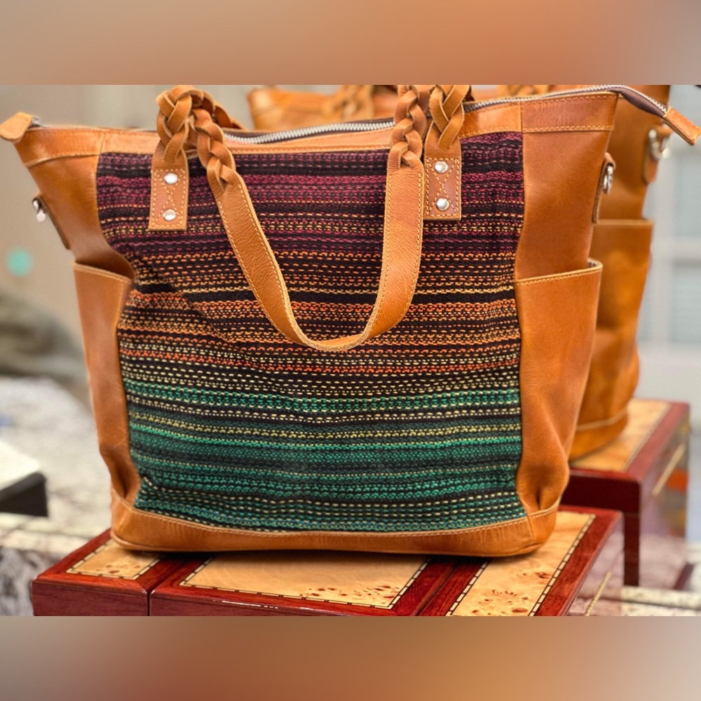 Like New Daja Designs “Zoey” bag